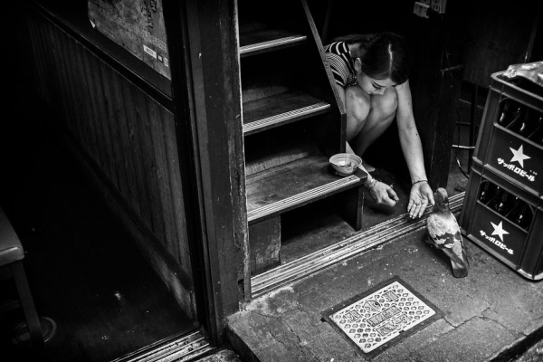 20 кадров уличной фотографии, которые открывают неизвестную сторону Японии