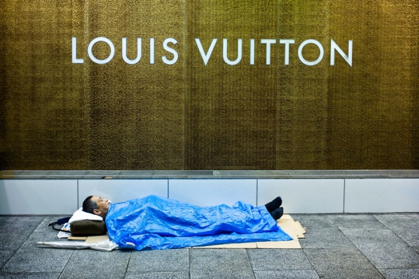 20 кадров уличной фотографии, которые открывают неизвестную сторону Японии