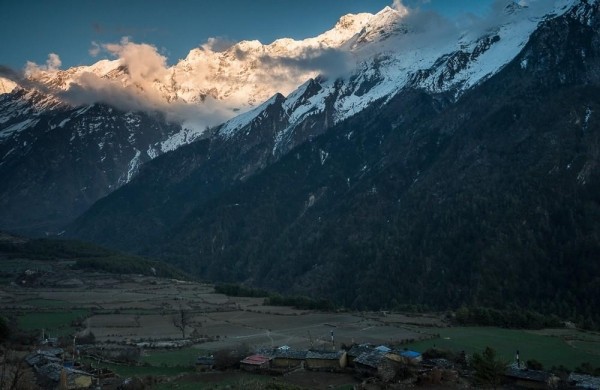 Лучше гор могут быть только горы Лучше гор могут быть только горы