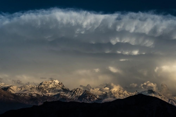 Лучше гор могут быть только горы Лучше гор могут быть только горы