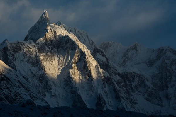 Лучше гор могут быть только горы Лучше гор могут быть только горы