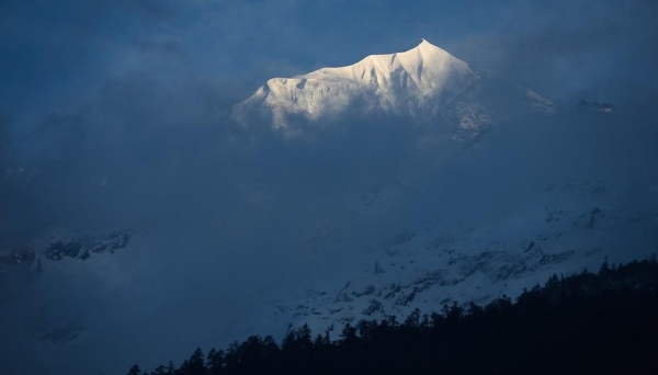 Лучше гор могут быть только горы Лучше гор могут быть только горы