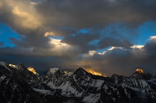 Лучше гор могут быть только горы Лучше гор могут быть только горы