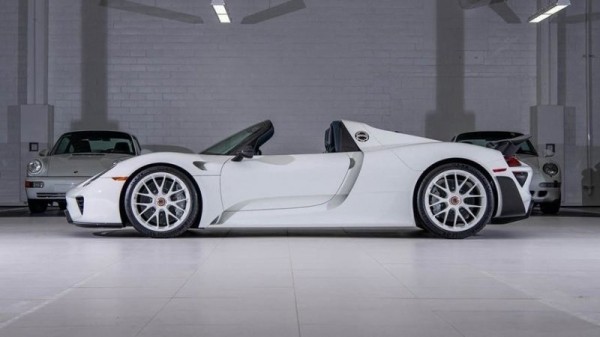 Самый дорогой в мире супергибрид Porsche 918 Spyder Самый дорогой в мире супергибрид Porsche 918 Spyder