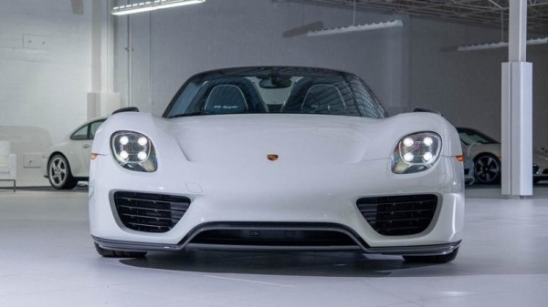 Самый дорогой в мире супергибрид Porsche 918 Spyder Самый дорогой в мире супергибрид Porsche 918 Spyder