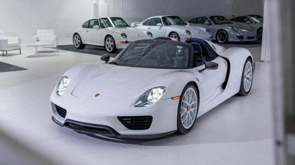 Самый дорогой в мире супергибрид Porsche 918 Spyder Самый дорогой в мире супергибрид Porsche 918 Spyder