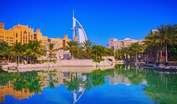 ОАЭ в апреле: по-настоящему теплый прием ОАЭ в апреле: по-настоящему теплый прием