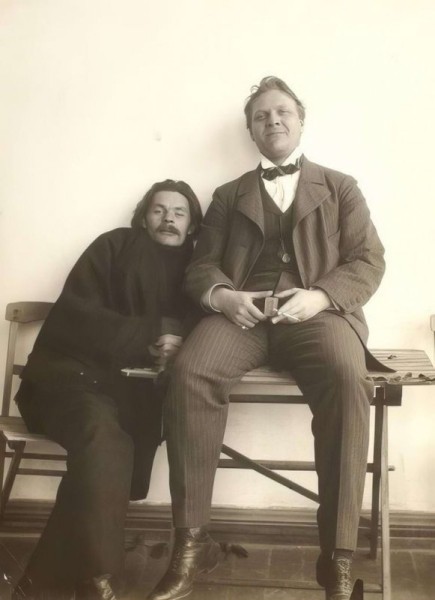 16 фотографий известных писателей, которые большинство людей никогда не видели 16 фотографий известных писателей, которые большинство людей никогда не видели