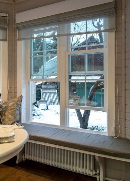 Почему раньше окна открывались наружу, а сейчас их можно встретить лишь в старинных домах