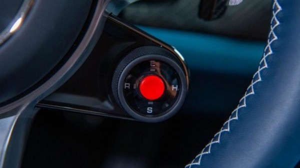 Самый дорогой в мире супергибрид Porsche 918 Spyder Самый дорогой в мире супергибрид Porsche 918 Spyder