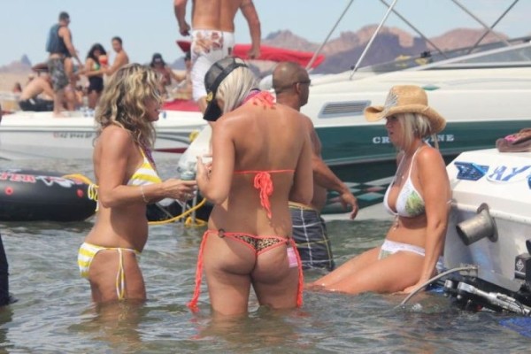 Рай для мужчин - озеро Хавасу (31фото) Рай для мужчин - озеро Хавасу (31фото)