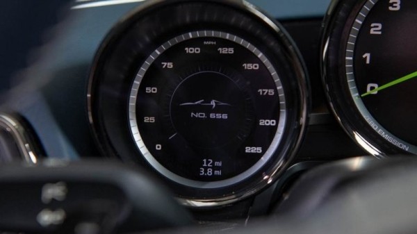 Самый дорогой в мире супергибрид Porsche 918 Spyder