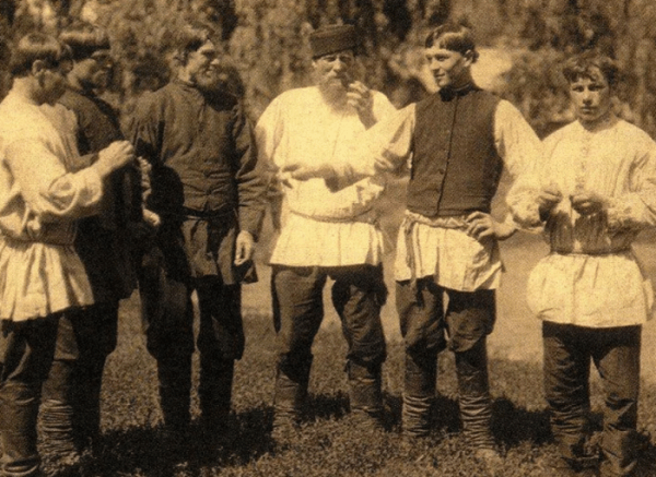 Что грозило холостым мужчинам и незамужним женщинам в царской России, если они не заводили семью Что грозило холостым мужчинам и незамужним женщинам в царской России, если они не заводили семью