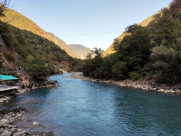 Абхазия за 1 день: экскурсия на озеро Рица Абхазия за 1 день: экскурсия на озеро Рица