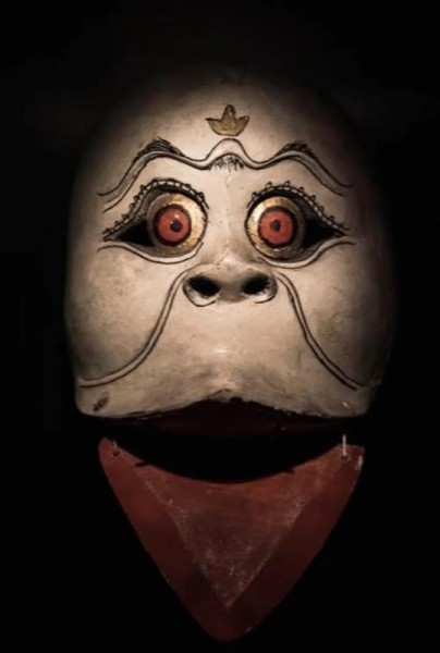 От древности до современности: 26 причудливых и крутых масок