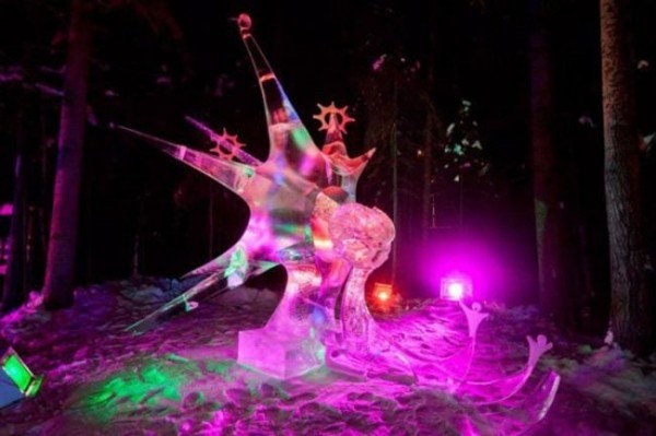 Чемпионат мира по по ледяным скульптурам (15 фото) Чемпионат мира по по ледяным скульптурам (15 фото)