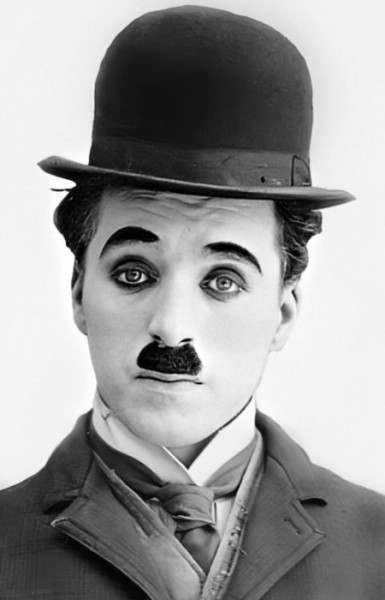 Миллион долларов за 6 колечек дыма, залп прахом из пушки и другие самые странные завещания