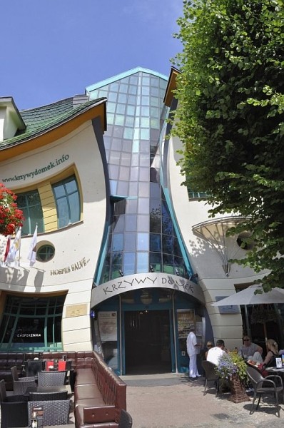 Как выглядит Кривой дом в польском Сопоте Как выглядит Кривой дом в польском Сопоте