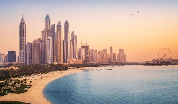 ОАЭ в мае: рассветы и закаты на пляже ОАЭ в мае: рассветы и закаты на пляже