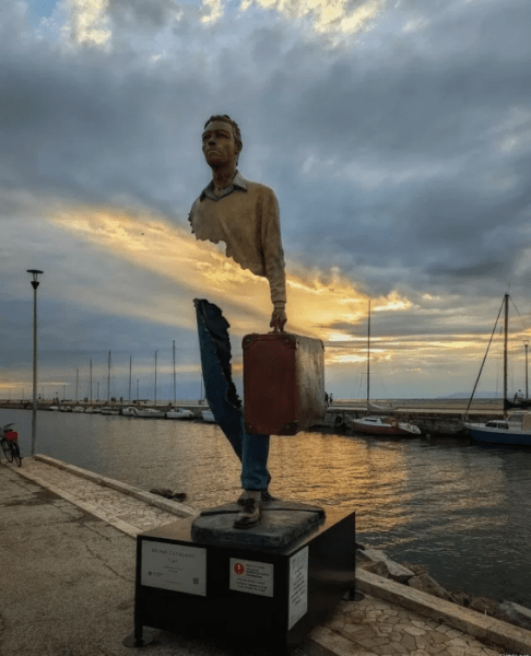 10 cамых странных и необычных скульптур, за каждой из которых стоит своя история 10 cамых странных и необычных скульптур, за каждой из которых стоит своя история