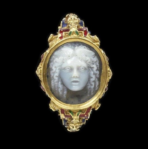 17 древнейших артефактов, чьё предназначение — показывать нам диковинки прошлого