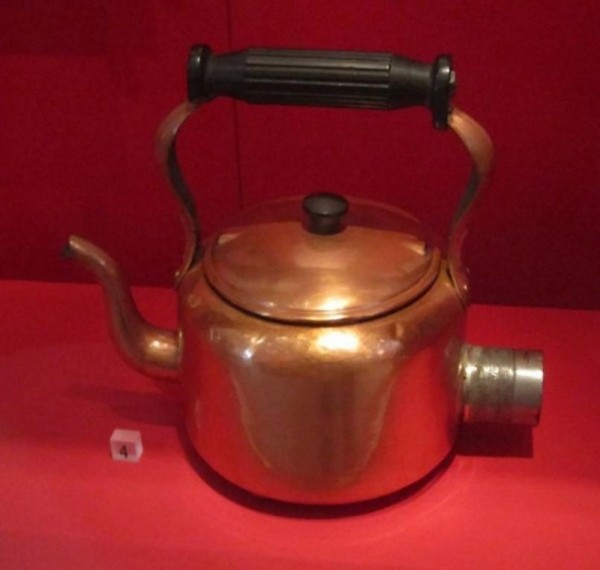 Как выглядели бытовые приборы прошлого века