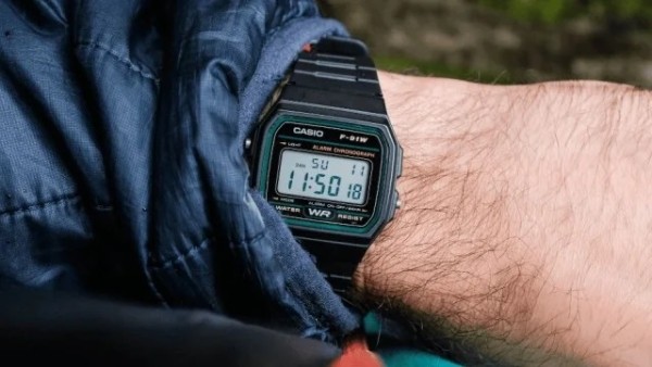 Casio F-91W: как обычные часы могут стать причиной ареста в США?