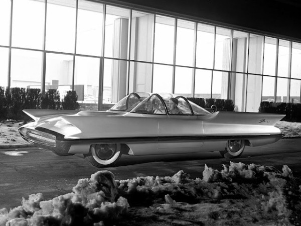 Концепт-кар Lincoln Futura 1955 года, который достался только Бэтмену (19 фото) Концепт-кар Lincoln Futura 1955 года, который достался только Бэтмену (19 фото)