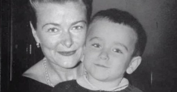 14 архивных снимков знаменитостей, когда те были совсем мелкими, с их родителями