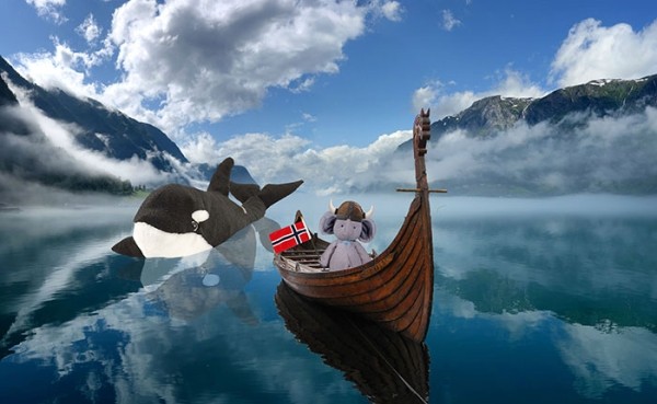 poterjannyj-pljushevyj-slonik-puteshestvuet-po-miru-e12815e