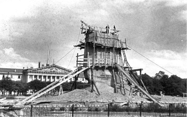 10 знаменитых сооружений, которые когда-то выглядели совсем не так, как обычно, и на то были свои причины