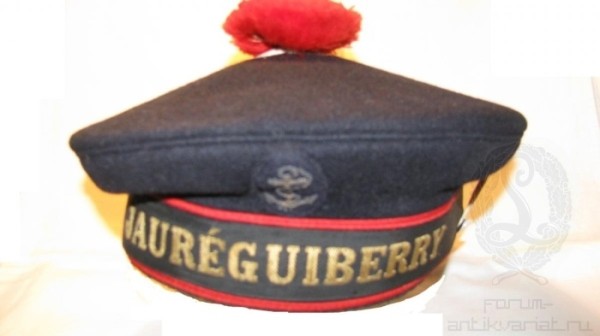 Для чего у французских моряков на бескозырке красный помпон