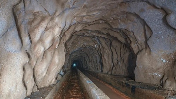 Необычная подземная река Дальнего Востока: что скрыто под землёй?