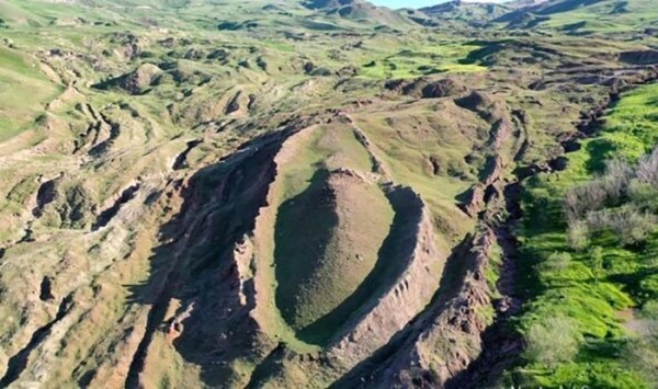 Куда приплыл Ноев ковчег узнали ученые, расшифровав самую древнюю карту мира возрастом 3000 лет Куда приплыл Ноев ковчег узнали ученые, расшифровав самую древнюю карту мира возрастом 3000 лет
