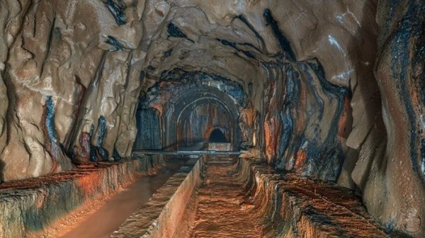 Необычная подземная река Дальнего Востока: что скрыто под землёй?