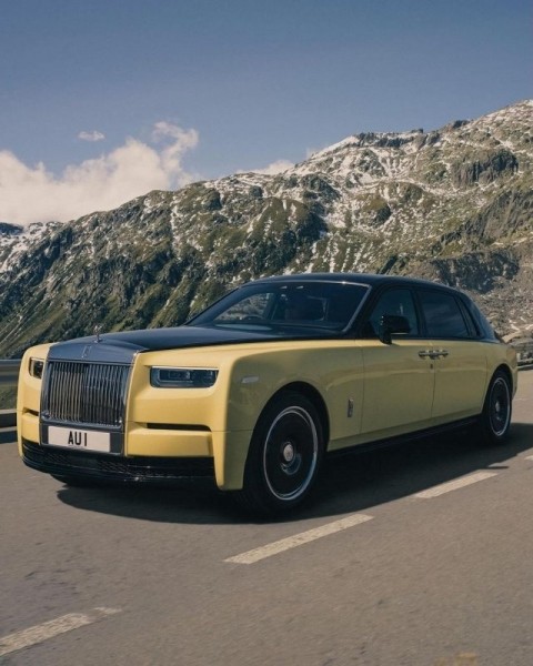 Rolls-Royce представил Phantom Goldfinger, созданный к 60-летию фильма о Джеймсе Бонде (7 фото) Rolls-Royce представил Phantom Goldfinger, созданный к 60-летию фильма о Джеймсе Бонде (7 фото)