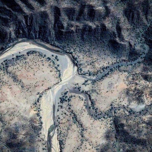 po-mestam-virtualnogo-globusa-30-ljubopytnyh-lokacij-s-google-earth-7537003
