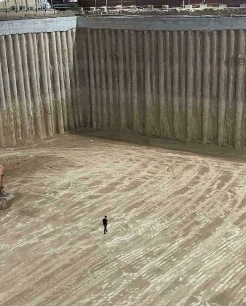 Фотографии очень больших вещей, которые лучше не смотреть людям с мегалофобией (23 фото) Фотографии очень больших вещей, которые лучше не смотреть людям с мегалофобией (23 фото)