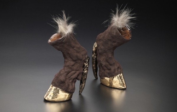 Чем удивляют мир самые креативные дизайнеры обуви? (15 фото) Чем удивляют мир самые креативные дизайнеры обуви? (15 фото)