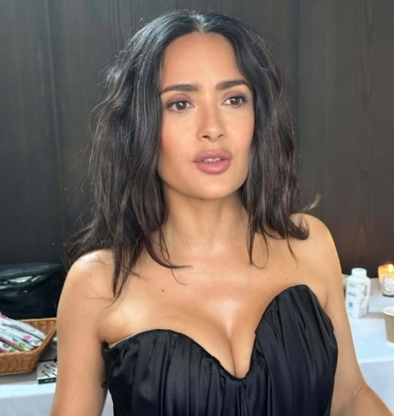 Самые красивые женщины мира 2024 года по мнению обычных людей