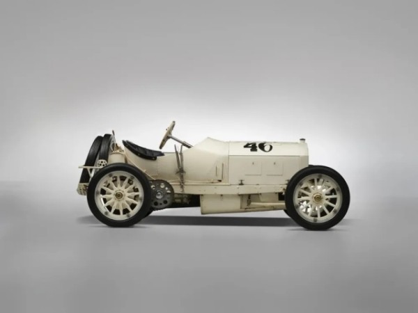 Раритетный 116-летний Мерседес за 9 миллионов долларов Раритетный 116-летний Мерседес за 9 миллионов долларов