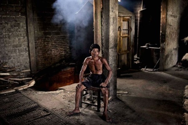 О том в каких условиях изготавливают лапшу в Индонезии