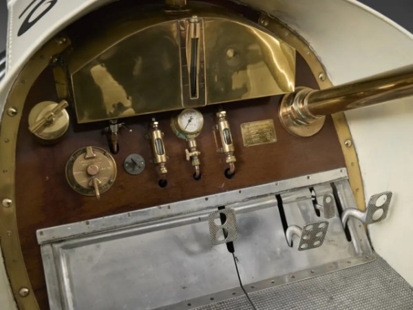 Раритетный 116-летний Мерседес за 9 миллионов долларов Раритетный 116-летний Мерседес за 9 миллионов долларов