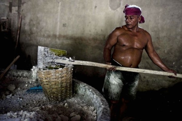 О том в каких условиях изготавливают лапшу в Индонезии