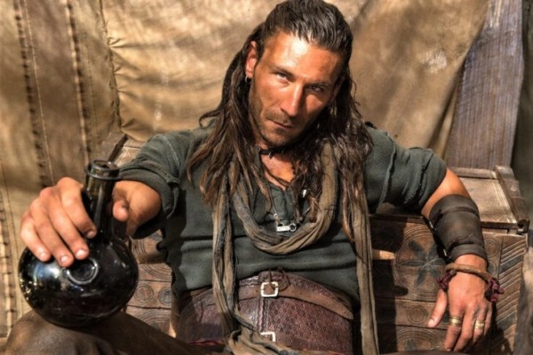 Пираты носили серьгу в ухе совсем не для красоты Пираты носили серьгу в ухе совсем не для красоты