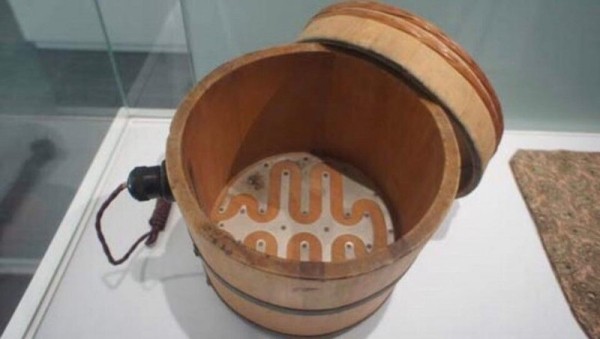 16 удивительных винтажных приспособлений для кухни, которые выглядят необычно, но по-прежнему работают 16 удивительных винтажных приспособлений для кухни, которые выглядят необычно, но по-прежнему работают