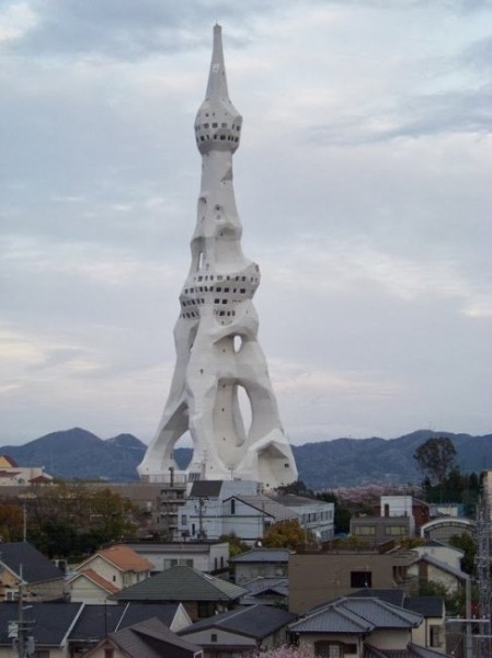 12 Необычных башен со всего мира (36 фото)