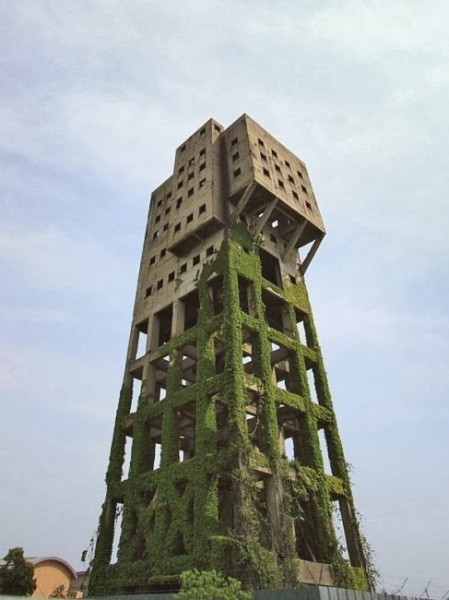 12 Необычных башен со всего мира (36 фото)