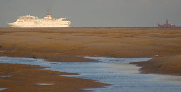 6 живописных кладбищ затонувших кораблей 6 живописных кладбищ затонувших кораблей