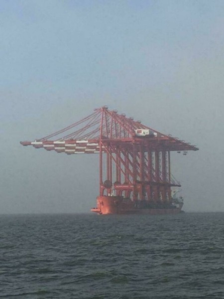 Фотографии очень больших вещей, которые лучше не смотреть людям с мегалофобией (23 фото) Фотографии очень больших вещей, которые лучше не смотреть людям с мегалофобией (23 фото)